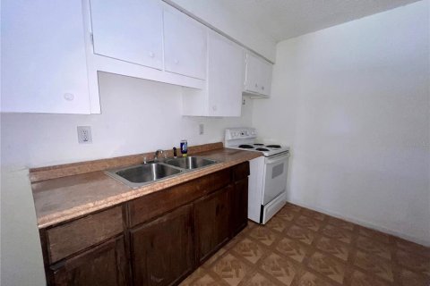 House in Mulberry, Florida 2 bedrooms, 83.61 sq.m. № 2196685 - photo 6