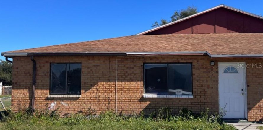House in Mulberry, Florida 2 bedrooms, 83.61 sq.m. № 2196685