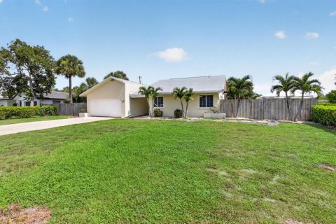 House in Delray Beach, Florida 3 bedrooms, 160.26 sq.m. № 2260884 - photo 3