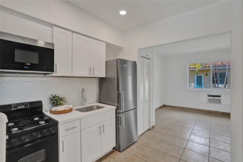 Снять в аренду кондоминиум в Майами-Бич, Флорида 1 спальня, 49.24м2, № 1842402 - фото 14