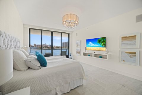 Condo in Aventura, Florida, 3 bedrooms № 2006925 - photo 19