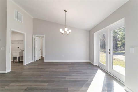 House in Dunnellon, Florida 3 bedrooms, 151.34 sq.m. № 1552676 - photo 20
