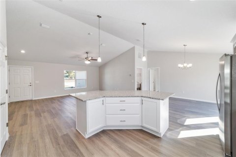House in Dunnellon, Florida 3 bedrooms, 151.34 sq.m. № 1552676 - photo 18