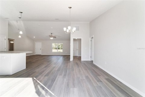 House in Dunnellon, Florida 3 bedrooms, 151.34 sq.m. № 1552676 - photo 23
