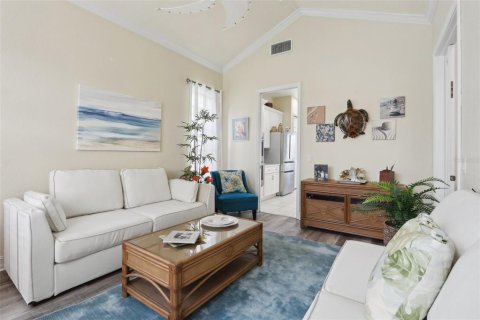 Villa ou maison à vendre à Umatilla, Floride: 3 chambres, 271.37 m2 № 1724156 - photo 6