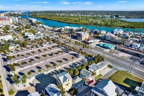 Casa en venta en Redington Shores, Florida, 2 dormitorios, 78.22 m2 № 2108600 - foto 9