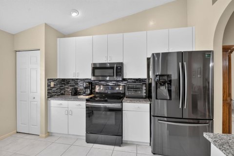 Villa ou maison à vendre à Boynton Beach, Floride: 3 chambres, 162.21 m2 № 2387947 - photo 15