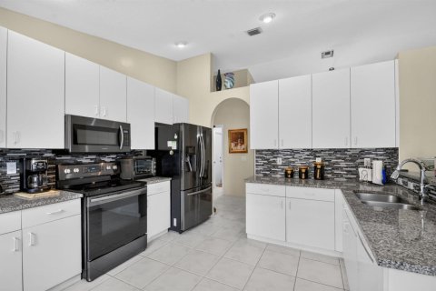 Villa ou maison à vendre à Boynton Beach, Floride: 3 chambres, 162.21 m2 № 2387947 - photo 16