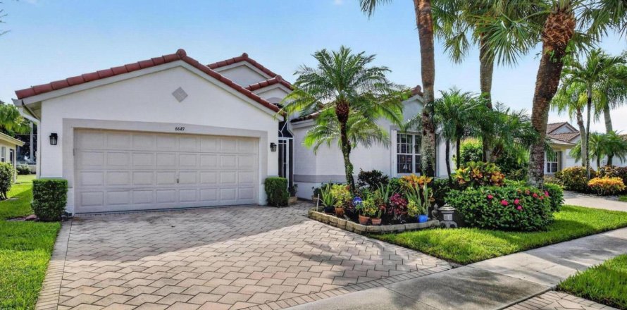 Villa ou maison à Boynton Beach, Floride 3 chambres, 162.21 m2 № 2387947
