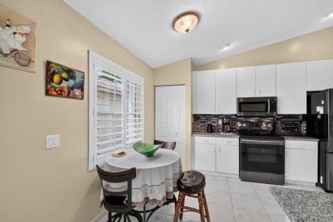 Villa ou maison à vendre à Boynton Beach, Floride: 3 chambres, 162.21 m2 № 2387947 - photo 18