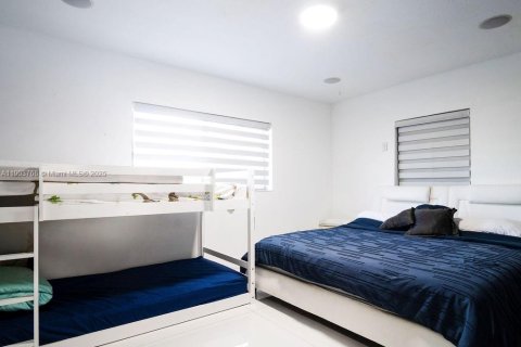 Villa ou maison à vendre à Miami, Floride: 3 chambres, 125.42 m2 № 1964199 - photo 25