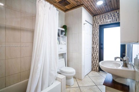 Villa ou maison à vendre à Miami, Floride: 3 chambres, 125.42 m2 № 1964199 - photo 18