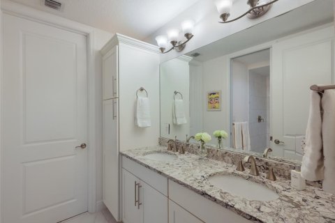 Купить кондоминиум в Брейдентон, Флорида 11 комнат, 154.59м2, № 2220474 - фото 27