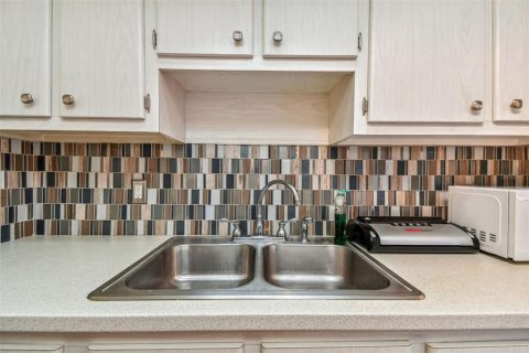 Copropriété à vendre à Treasure Island, Floride: 1 chambre, 52.3 m2 № 1512279 - photo 25