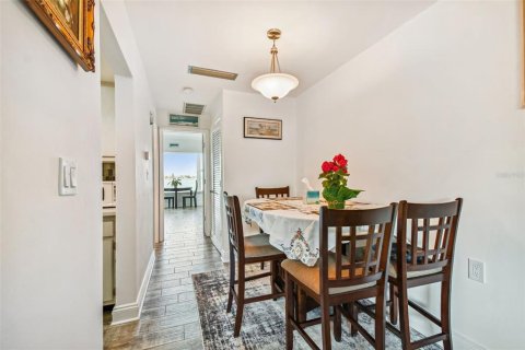 Copropriété à vendre à Treasure Island, Floride: 1 chambre, 52.3 m2 № 1512279 - photo 18