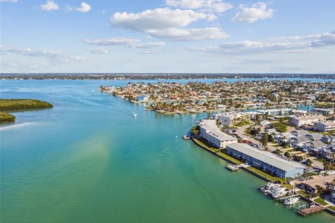 Copropriété à vendre à Treasure Island, Floride: 1 chambre, 52.3 m2 № 1512279 - photo 9