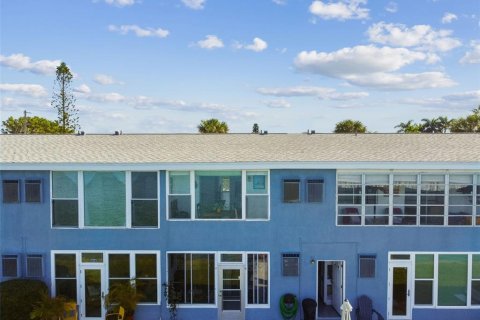 Copropriété à vendre à Treasure Island, Floride: 1 chambre, 52.3 m2 № 1512279 - photo 11