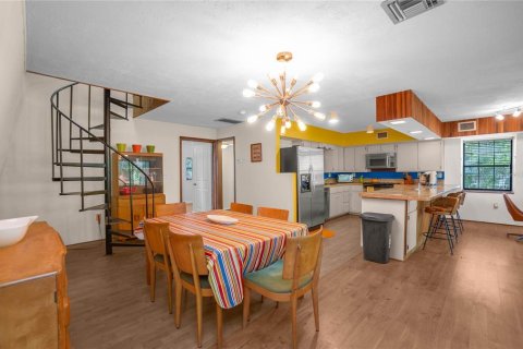 Casa en venta en Floral City, Florida, 3 dormitorios, 134.89 m2 № 2151011 - foto 9