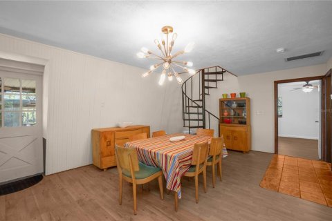 Casa en venta en Floral City, Florida, 3 dormitorios, 134.89 m2 № 2151011 - foto 8