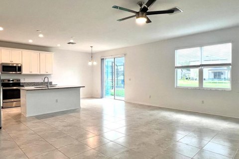 Villa ou maison à louer à Wesley Chapel, Floride: 4 chambres, 242.94 m2 № 1835647 - photo 9