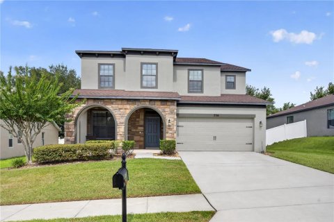 House in Minneola, Florida 4 bedrooms, 266.26 sq.m. № 2223347 - photo 2