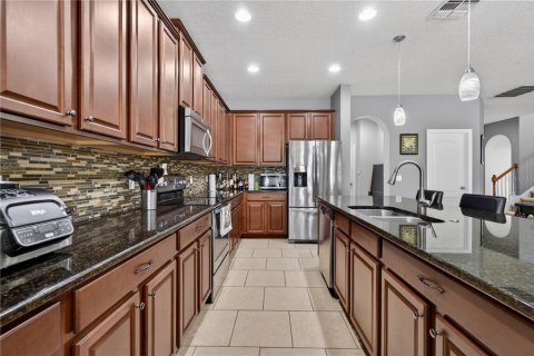 House in Minneola, Florida 4 bedrooms, 266.26 sq.m. № 2223347 - photo 24