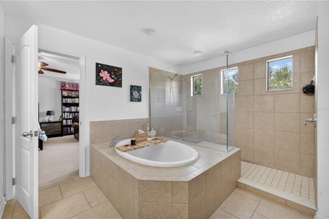 House in Minneola, Florida 4 bedrooms, 266.26 sq.m. № 2223347 - photo 29