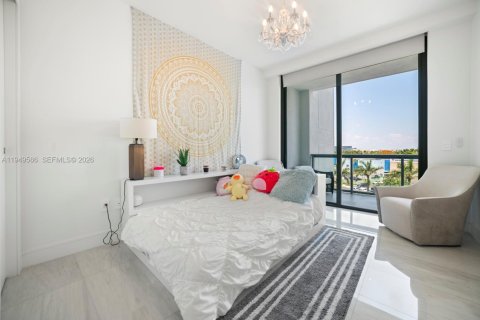 Condominio en venta en Aventura, Florida, 3 dormitorios, 249.72 m2 № 2153037 - foto 22