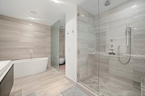 Condominio en venta en Aventura, Florida, 3 dormitorios, 249.72 m2 № 2153037 - foto 21