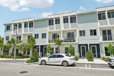 Adosado en alquiler en Palmetto Bay, Florida, 2 dormitorios, 151.52 m2 № 2169070 - foto 25