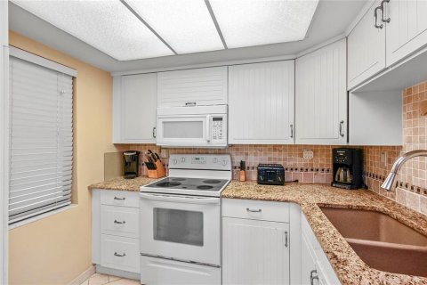 Condominio en venta en New Smyrna Beach, Florida, 2 dormitorios, 92.9 m2 № 2410660 - foto 7