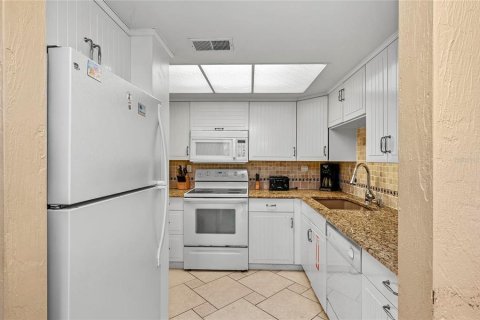 Condominio en venta en New Smyrna Beach, Florida, 2 dormitorios, 92.9 m2 № 2410660 - foto 5
