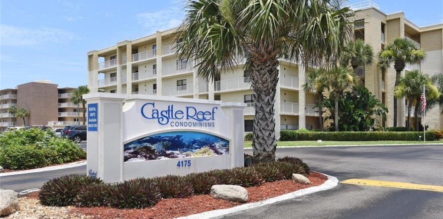 Condominio en New Smyrna Beach, Florida, 2 dormitorios  № 2410660