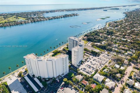 Copropriété à vendre à West Palm Beach, Floride: 2 chambres, 126.63 m2 № 2042137 - photo 7