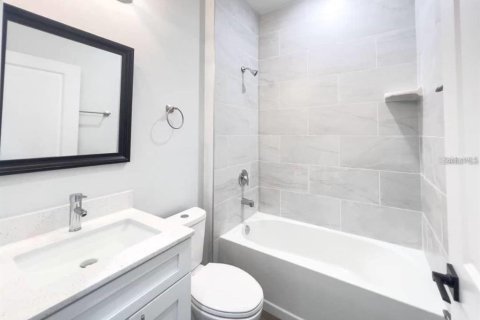 Casa en venta en Kissimmee, Florida, 4 dormitorios, 150.78 m2 № 1906577 - foto 8