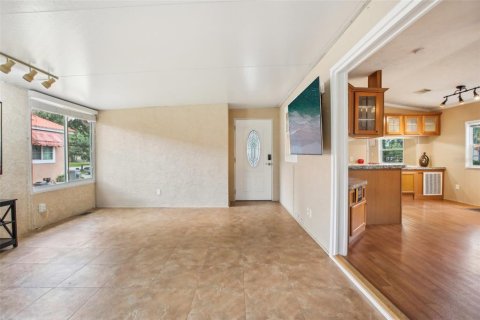 Apartamento en alquiler en Land O' Lakes, Florida, 2 dormitorios, 116.13 m2 № 1791492 - foto 12