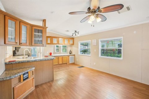 Apartamento en alquiler en Land O' Lakes, Florida, 2 dormitorios, 116.13 m2 № 1791492 - foto 15