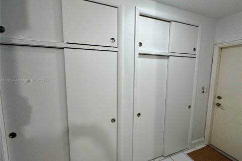 Condo in Coral Gables, Florida № 1984936 - photo 6