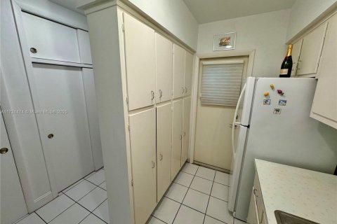 Condo in Coral Gables, Florida № 1984936 - photo 4