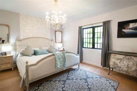 Casa en alquiler en Miami Beach, Florida, 5 dormitorios, 327.2 m2 № 2015653 - foto 21