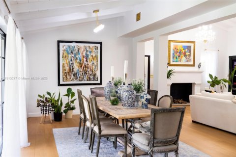 Casa en alquiler en Miami Beach, Florida, 5 dormitorios, 327.2 m2 № 2015653 - foto 11