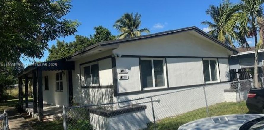 Дом в Майами, Флорида 2 спальни, 144.93м2 № 1964299