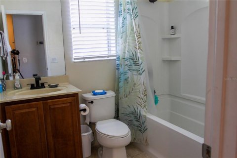 Touwnhouse à vendre à Kissimmee, Floride: 3 chambres, 163.32 m2 № 1616909 - photo 20