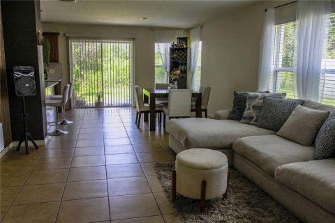 Touwnhouse à vendre à Kissimmee, Floride: 3 chambres, 163.32 m2 № 1616909 - photo 7