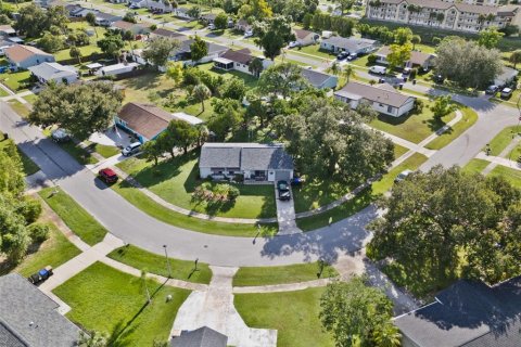 House in North Port, Florida 2 bedrooms, 109.25 sq.m. № 1883217 - photo 6