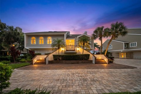 Villa ou maison à vendre à Bradenton, Floride: 3 chambres, 471.94 m2 № 2150364 - photo 2