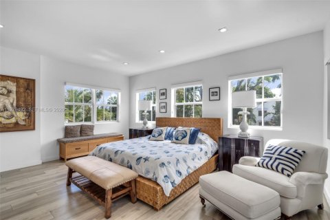 Villa ou maison à vendre à Miami Beach, Floride: 4 chambres, 316.43 m2 № 2045412 - photo 21