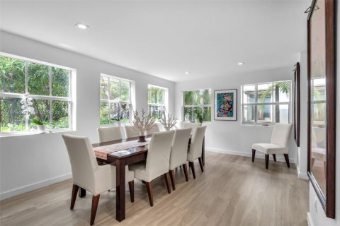 Villa ou maison à vendre à Miami Beach, Floride: 4 chambres, 316.43 m2 № 2045412 - photo 8
