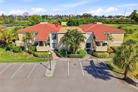 Condo à Saint Petersburg, Floride, 2 chambres  № 2355060