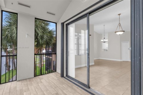 Купить кондоминиум в Майами-Лейкс, Флорида 2 спальни, 102.94м2, № 1971526 - фото 17